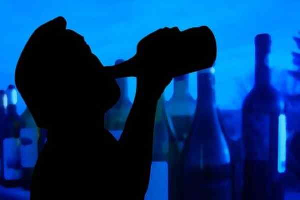 what alcohol does to body sarab sharab peene ke nuksan