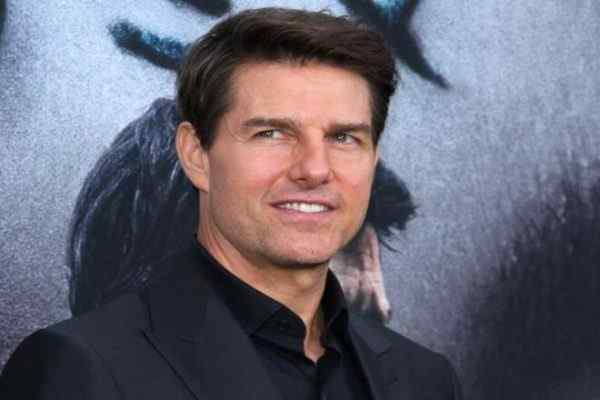 Biography of tom cruise